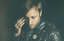 Dan Auerbach y Gary Clark Jr. son parte del soundtrack de 'Cars 3'. Cusica plus.