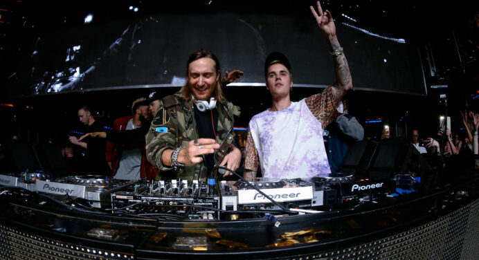 Justin Bieber se une a David Guetta en “2U”