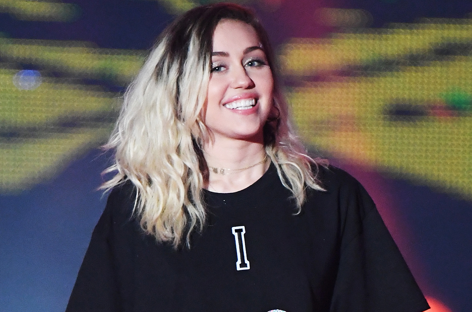 La cantautora norteamericana Miley Cyrus se presentó en el programa de Jimmy Fallon para promocionar su próximo disco.