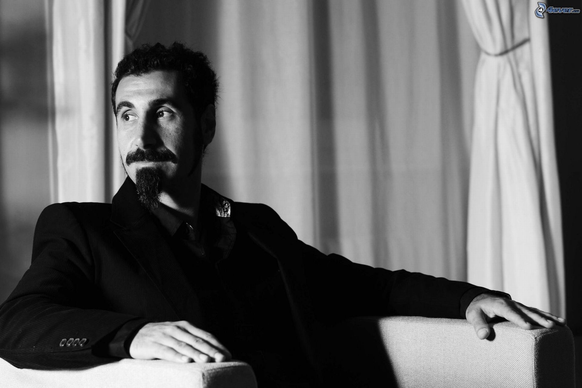 Serj Tankian le rinde tributo a Chris Cornell con el resto de Audioslave