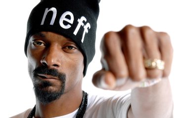 Snoop Dogg presentó su sencillo “Revolutión” donde el artista quiere generar una revuelta en base a hip-hop y Dancehall.