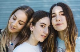 Haim tiene mucho que decirnos en su nuevo disco. Cusica Plus.