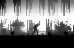 Nine Inch Nails nos muestra la contraportada de su Ep ‘Add Violence’. Cusica Plus.