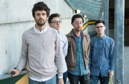 Passion Pit explora sus sentimientos en su ‘Tremendous Sea of Love’. Plus Cusica.