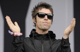 Liam Gallagher interrumpió su set de Lollapalooza. Liam Gallagher.