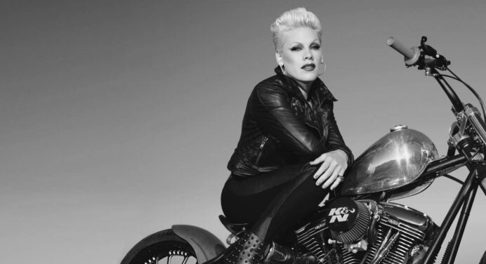 P!nk lanza el video de “What About Us” y nos muestra la portada de su nuevo disco