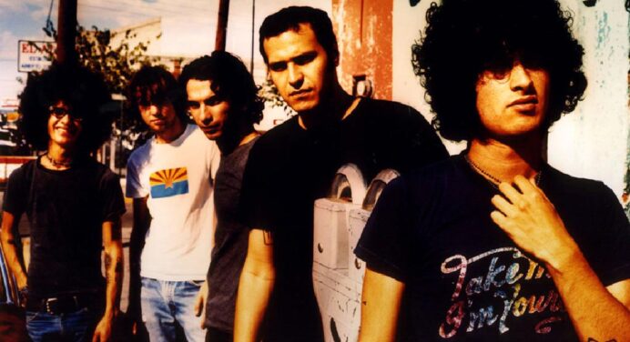 At The Drive-In nos deja ver el retorcido video de “Call Broken Arrow”