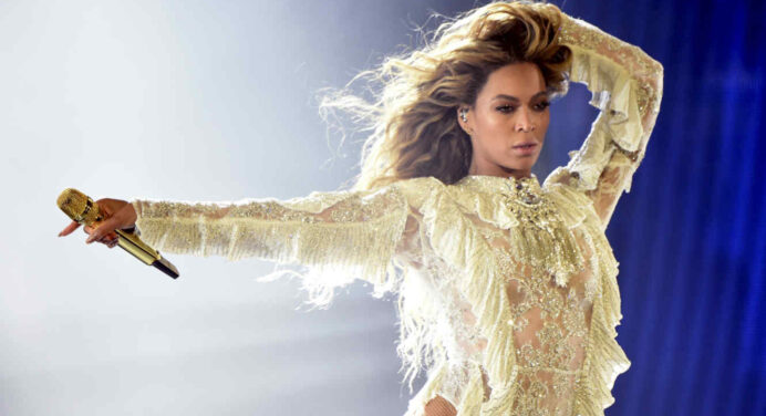 Beyoncé envió su solidaridad a Houston por los daños del huracán Harvey