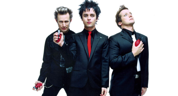 Green Day nos recuerda el estado del mundo con el video de “Troubled Times”