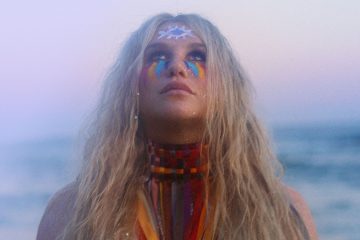 Oye el cover que hizo Kesha al tema “House Of The Rising Sun”. Cusica plus.