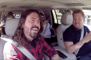Los Foo Fighters comparten sus éxitos en el Carpool Karaoke de James Corden. Cusica Plus.