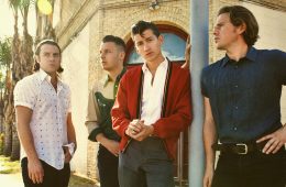 Los Arctic Monkeys podría lanzar nuevo disco el año que viene. Cusica Plus.