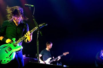 Los Foo Fighters están compartiendo pequeños adelantos de ‘Concrete And Gold’. Cusica Plus.