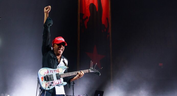 Prophets Of Rage descarga con “Living On The 110” en ‘Fallon’