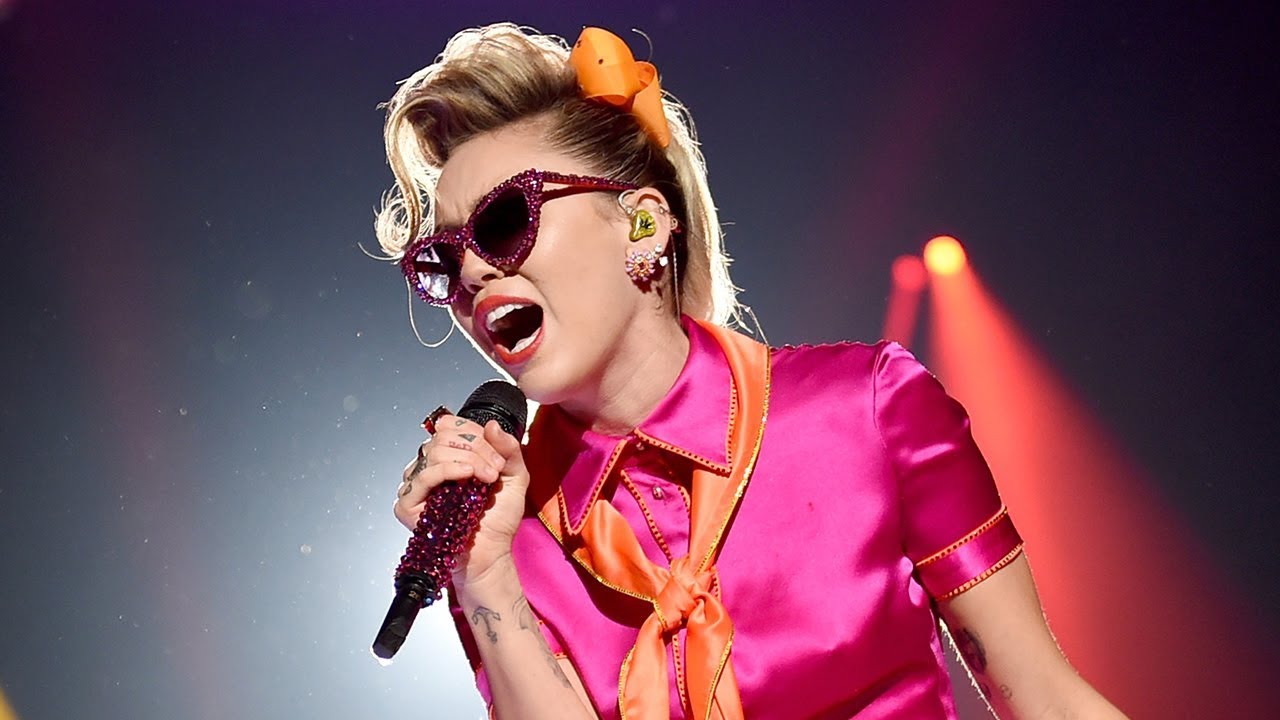 Miley Cyrus reveló el tracklist de su disco ‘Younger Now’ . Cusica Plus.