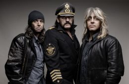 ‘Under Cöver’ lo nuevo de Motörhead esta aquí. Cusica plus.