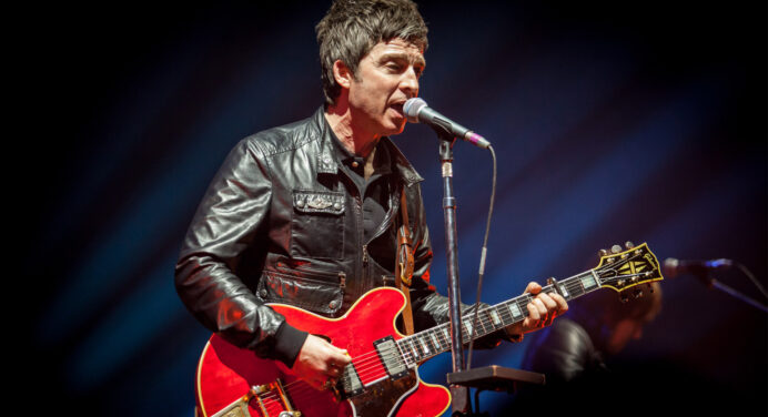 Noel Gallagher le pone fecha de lanzamiento a su nuevo disco