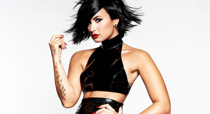 Demi Lovato sigue con su pop directo y sexy en ‘Tell Me you Love Me’