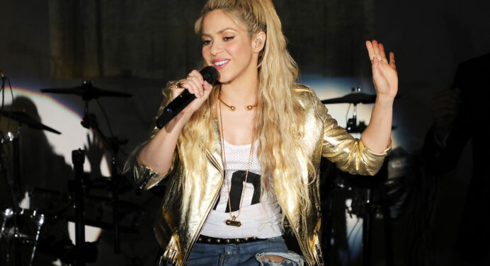 Shakira estrena nuevo video junto a Nicky Jam