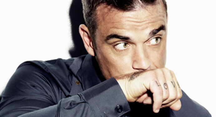 Robbie Williams dice que canceló sus conciertos en Rusia por motivos de salud