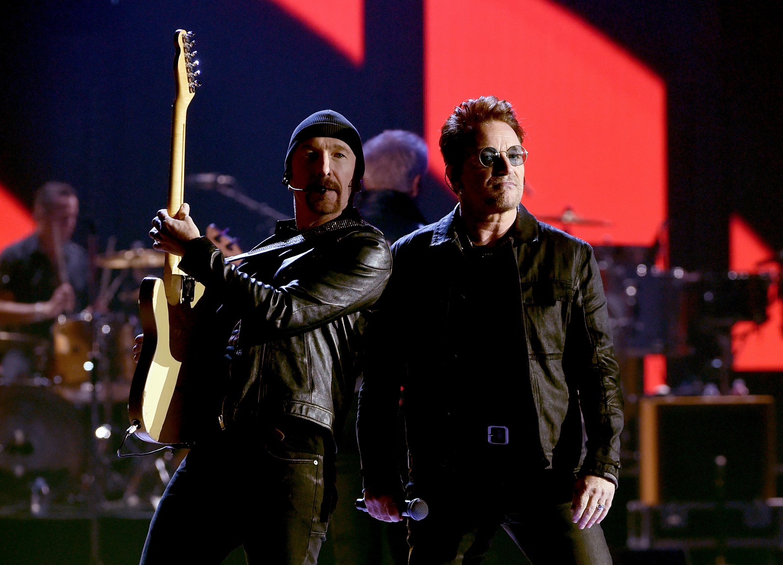U2 donará los ingresos de sus conciertos en México para construir refugios. cusica plus.