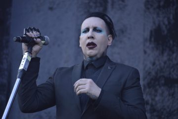 Marilyn Manson nos muestra su cielo al revés. Cusica plus.