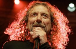 Robert Plant publica su nuevo disco ‘Carry Fire’ en servicios de Streaming. Cusica Plus.