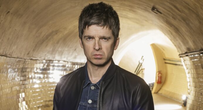 Noel Gallagher pone a bailar a Jools Holland con “Holy Mountain”