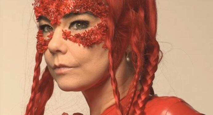 Björk revela la lista de canciones de ‘Utopia’