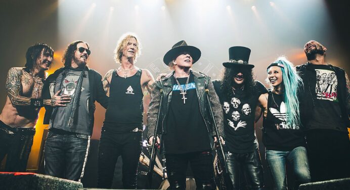 Guns N’ Roses compartió tarima con Billy Gibbons de ZZ Top