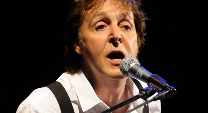 Paul McCartney estrena un cortometraje para que comamos menos carne