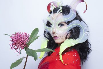 Conoce la nueva ‘Utopia’ de Björk. Cusica Plus.