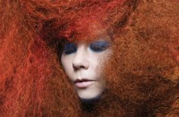 Björk nos lleva hasta su ‘Utopia’ en el trailer de su disco. Cusica Plus.