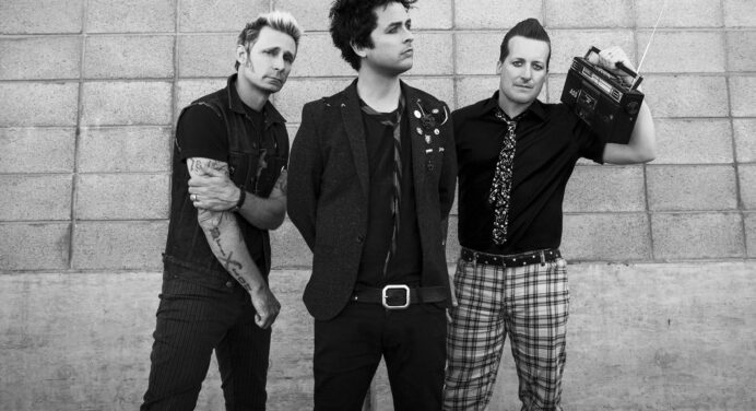 Green Day estudia el sueño americano en “Back In The USA”