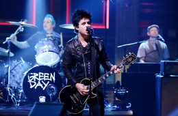 Green Day viaja al pasado con el video de “2000 Light Years Away”. Cusica Plus.