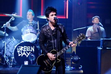 Green Day viaja al pasado con el video de “2000 Light Years Away”. Cusica Plus.