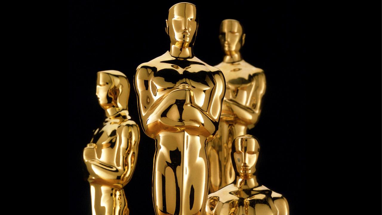 Taylor Swift, Zayn Malik, Dan Auerbach, Nick Jonas, Natalia LaFourcade entre varios artistas en la carrera por el Oscar. Cusica plus.