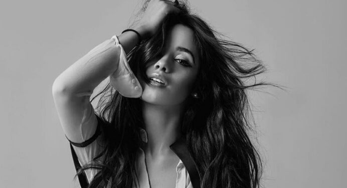 Camila Cabello empata con Adele como la mujer con más tiempo de número uno en Reino Unido