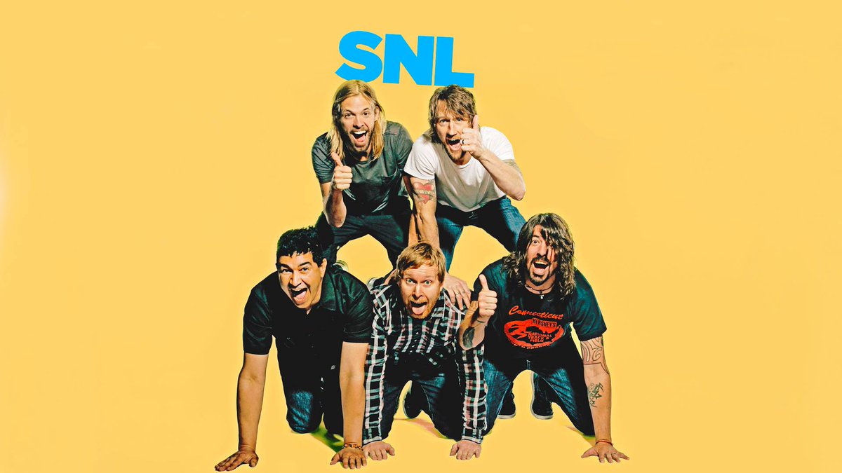 Foo Fighters rockea el comienzo de la navidad en SNL. Cusica plus.