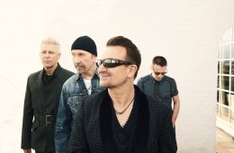 U2 se presentó en el metro de Berlín. Cusica Plus.