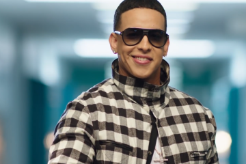 Daddy Yankee viaja en el tiempo con “Dura”. Cusica Plus.