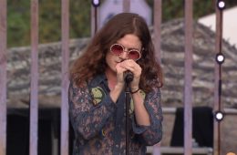 Børns y Lana Del Rey se une para “God Save Our Young Blood”. Cusica Plus.