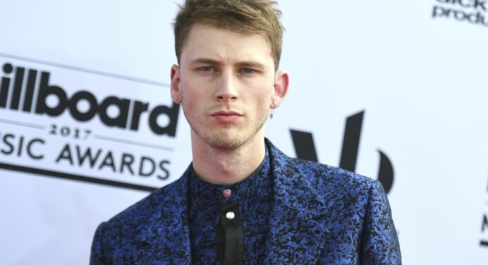 Machine Gun Kelly interpretará Tommy Lee en la nueva película de Netflix