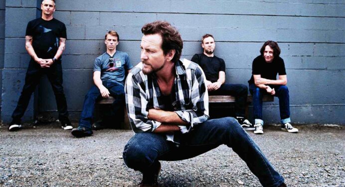 Pearl Jam lanza un nuevo sencillo de sorpresa