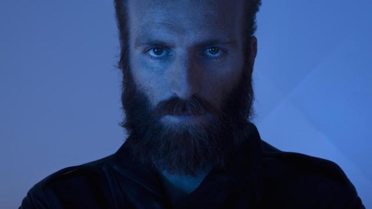 Ben Frost nos muestra la apocaliptica “Self Portrait In Ultramarine”