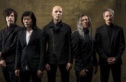 A Perfect Circle estudia la mortalidad con “So Long And Thanks For All The Fish”. Cusica Plus.