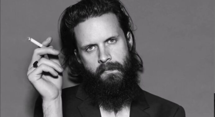 Father John Misty, estrena dos nuevos temas de su próximo disco