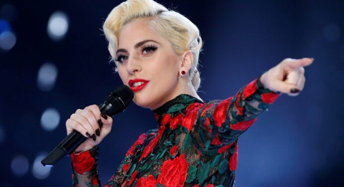 Lady Gaga comparte un nuevo tema de sorpresa con su nombre real
