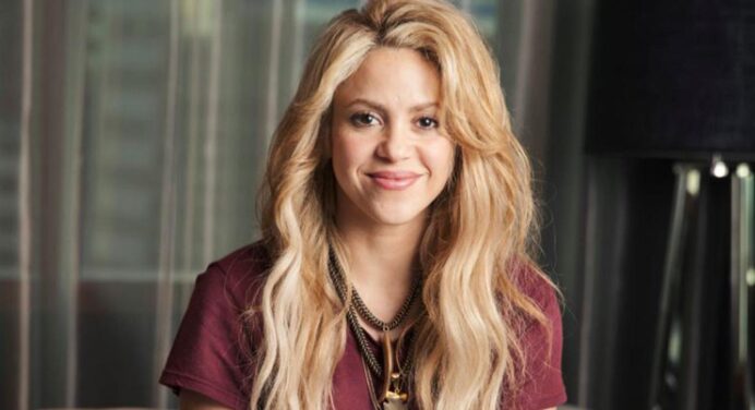 Shakira es acusada de plagio por el tema «Loca»