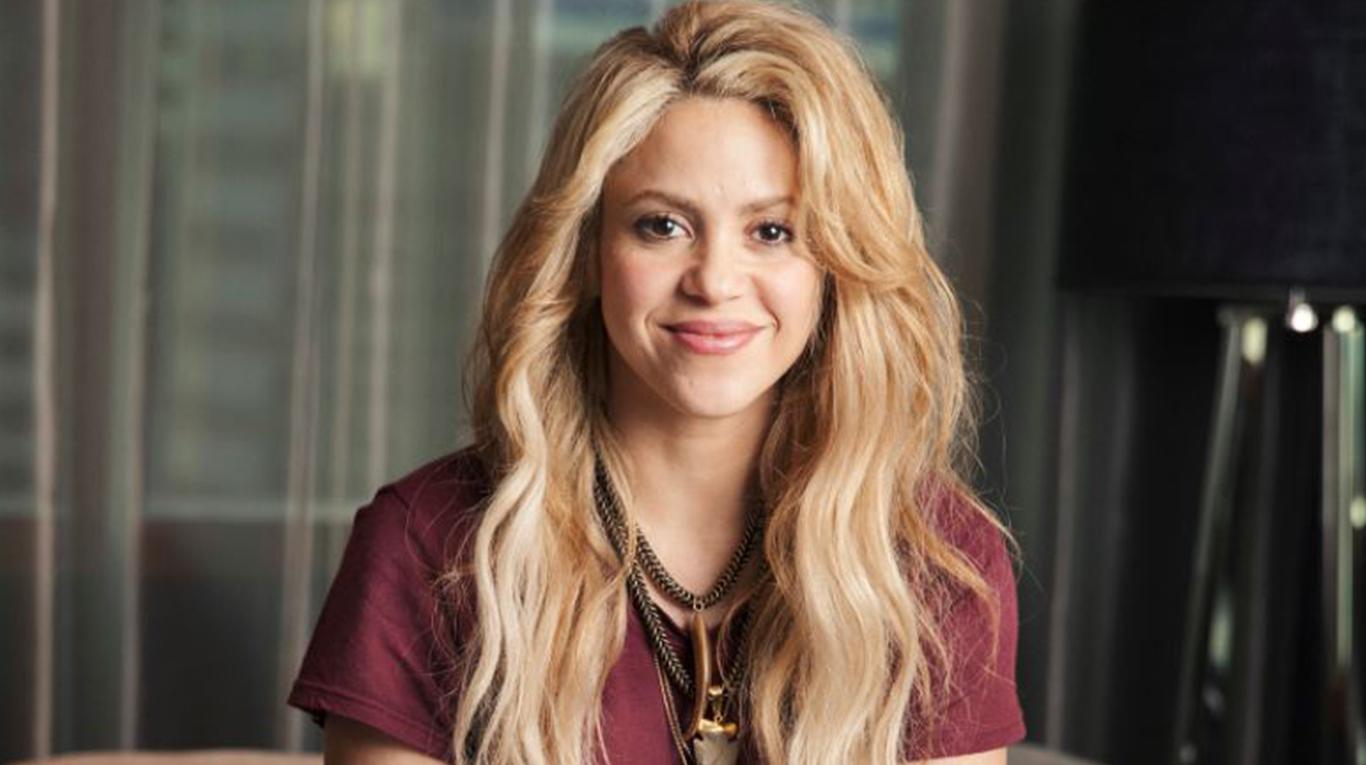 Shakira estrenó un tema junto a Anuel AA